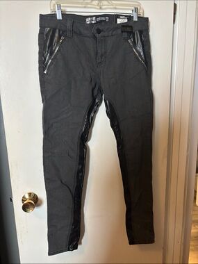 NWT low rise skinny jeans - grey w/ pleather detail pockets inner leg - size 11